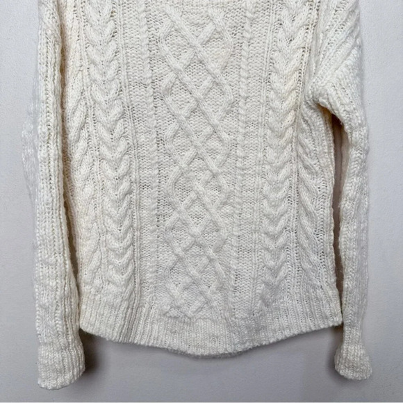 Banana Republic Womens Small Boat Neck Oversized Cable Ivory Wool Sweater - Picture 5 of 15